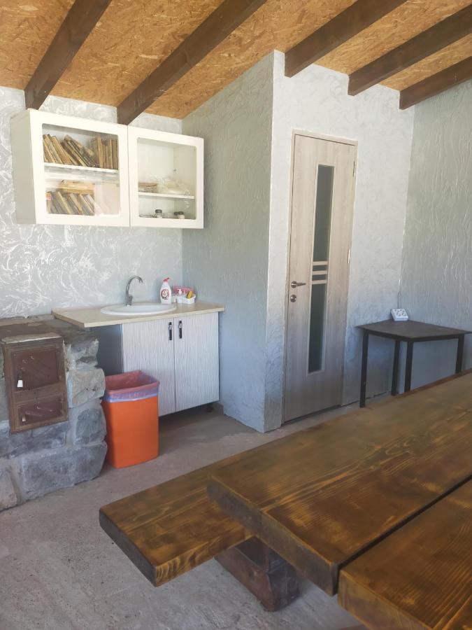 Casa Luna Gura Humorului Exteriör bild
