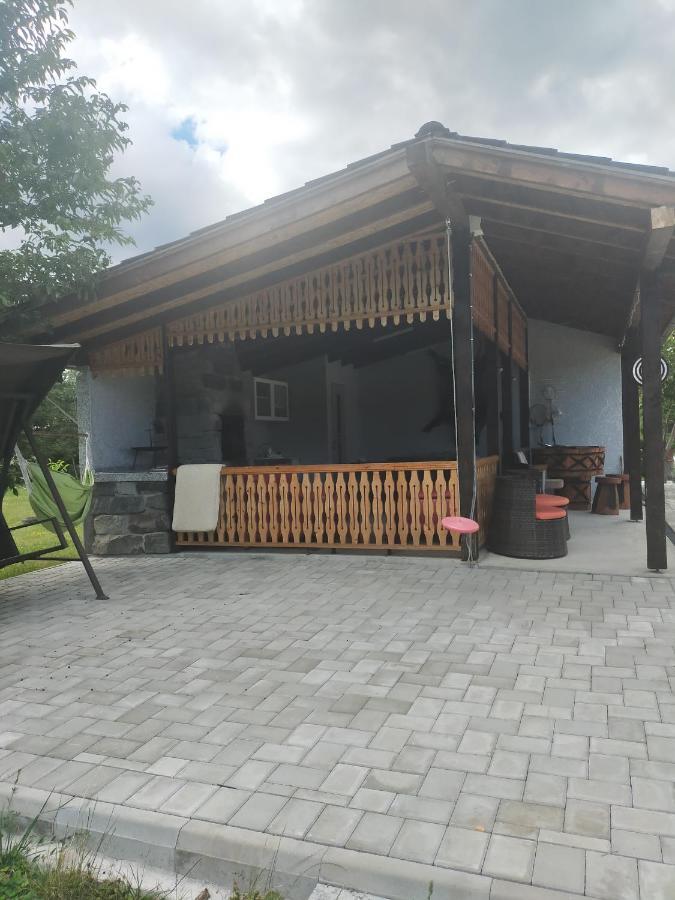 Casa Luna Gura Humorului Exteriör bild